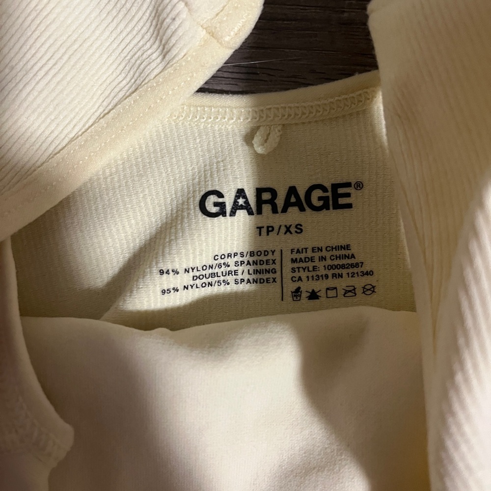 Garage Ribbed Yellow Crop Top - Picture 2 of 3